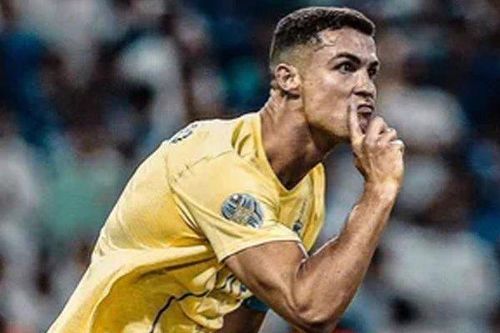 Ronaldo vẫn đang tuyên chiến với thời gian