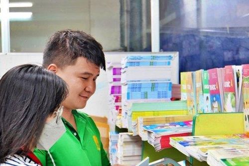 Lo ngại tình trạng độc quyền SGK nếu Bộ GD&ĐT đứng ra biên soạn