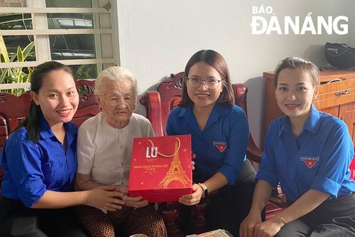 Người con hiếu thảo