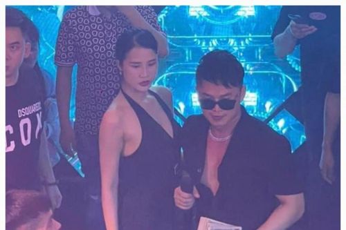 Ca sĩ Du Thiên 'khoe' món quà gần 400 triệu trong chuyến lưu diễn và tình cảm của người Việt kinh doanh tại Nhật Bản