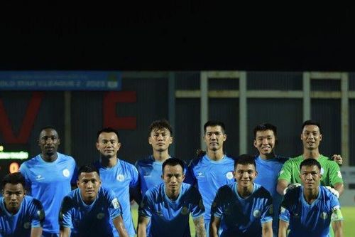 Cầu thủ CLB Bình Thuận bị nợ 3 tháng lương, chưa có tiền thưởng và tiền giày thi đấu