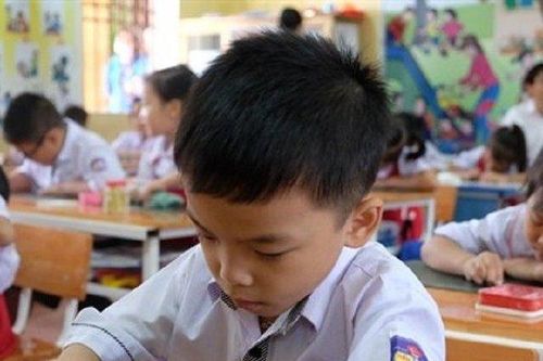 Bản tin 18/8: Hà Nội quan tâm hơn đến học sinh lớp 1 trong năm học tới