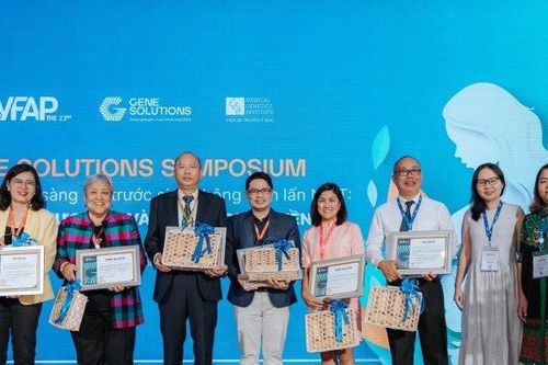 Kết hợp tư vấn di truyền và hỗ trợ toàn diện cho thai phụ làm xét nghiệm NIPT triSure