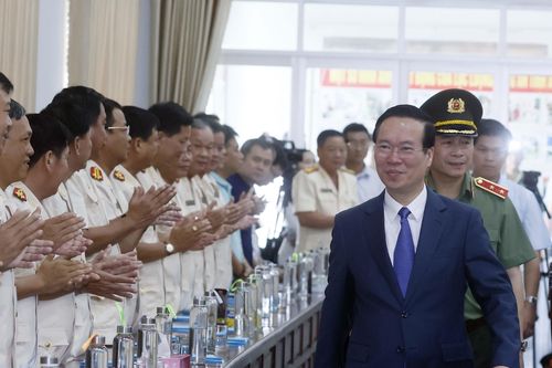 Hình ảnh Chủ tịch nước Võ Văn Thưởng thăm Công an tỉnh An Giang