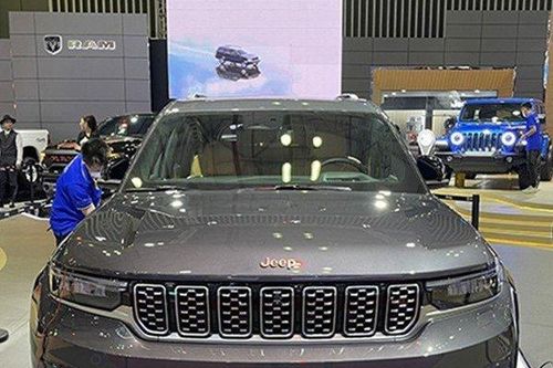 Jeep Grand Cherokee tại thị trường Việt được triệu hồi để khắc phục lỗi trục lái