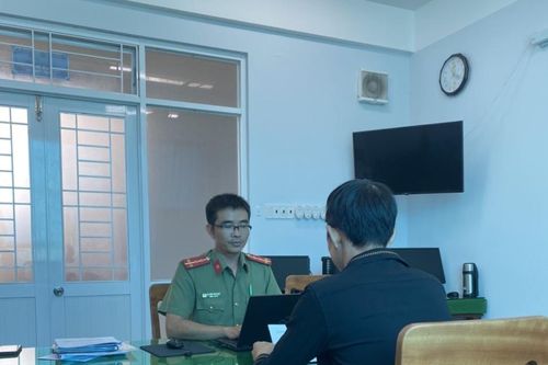 Đăng tải thông tin bịa đặt 'đinh mọc từ người phụ nữ', hai thanh niên bị xử phạt