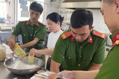 600 suất cháo gửi đến bệnh nhân tại Bệnh viện Ung bướu Đà Nẵng