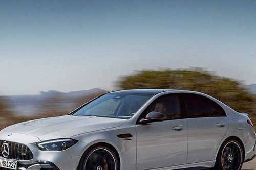 Mercedes-AMG sẽ tiếp tục sản xuất động cơ lớn V8
