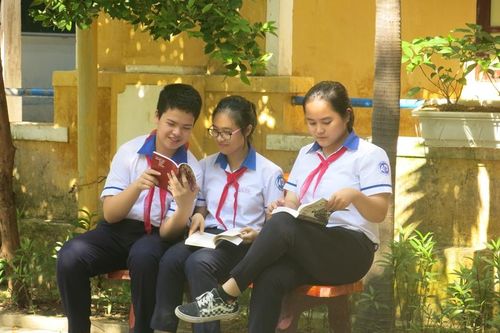 'Chạy trường'