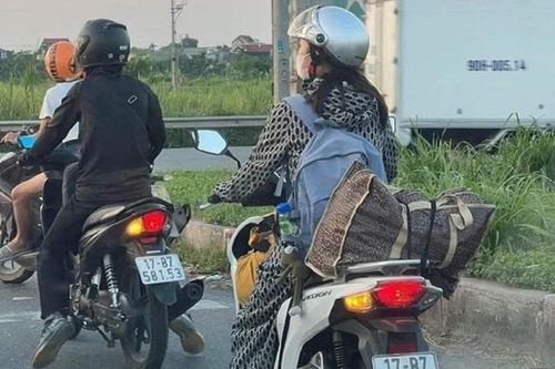 Biển số xe máy kiểu 'trời sinh một cặp' trùng hợp đến kỳ lạ