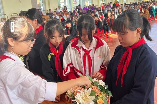 Mở rộng tuyển sinh vào trường phổ thông dân tộc nội trú