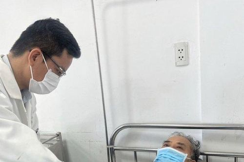 Phẫu thuật cắt gan cho bệnh nhân mắc ung thư gan, suy tim nặng