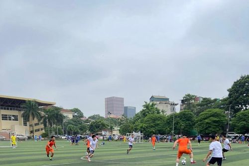 Sôi nổi giải bóng đá 'Thanh niên Cup' của Công an quận Đống Đa