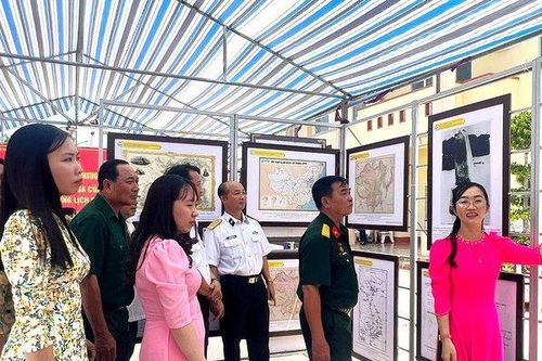 Vùng 5 Hải quân tuyên truyền biển, đảo cho hơn 800 người ở Kiên Giang