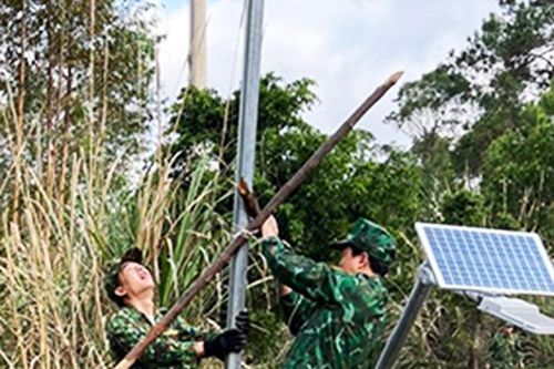 Đồn Biên phòng Chi Lăng Đơn vị tiên phong 'Thắp sáng đường tuần tra biên giới'