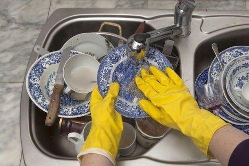 6 sai lầm thường gặp khi rửa bát gây tổn hại sức khỏe