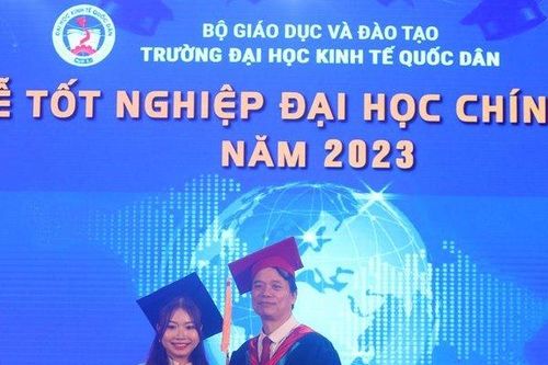 Gần 70% sinh viên Kinh tế Quốc dân tốt nghiệp loại giỏi, xuất sắc