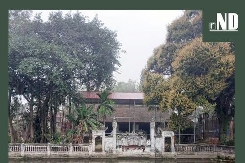 Mạch nguồn cuộn chảy