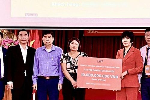 Gặp rủi ro sau gần 1 năm tham gia bảo hiểm, khách hàng được chi trả 10 tỷ đồng