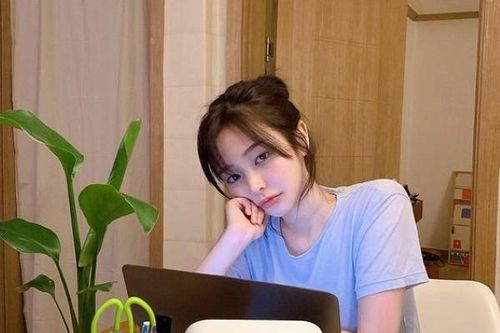 6 hành vi âm thầm 'tàn phá' cột sống nhưng ai cũng từng mắc phải