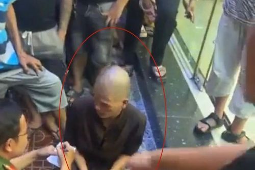 Bình Định: Giả danh thầy tu cướp tiệm vàng