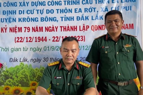 Thi đua 'Đột phá, thần tốc, quyết thắng' trên công trình ổn định dân cư thôn Ea Rớt
