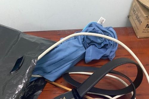 Khởi tố người phụ nữ bạo hành bé trai 8 tuổi