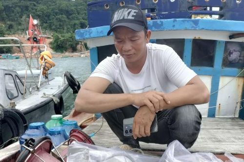 BĐBP Kiên Giang bắt giữ tàu cá tàng trữ trái phép thiết bị giám sát hành trình