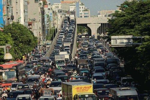 Người dân ùn ùn về quê nghỉ lễ 2/9, tắc đường muôn nẻo ở Hà Nội, TP.HCM