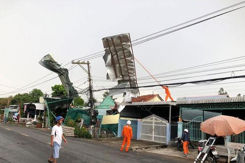 Mưa giông gây thiệt hại 48 căn nhà trên địa bàn huyện An Phú