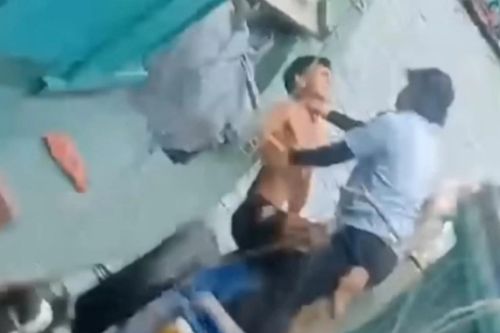 Nghi vấn cán bộ Ban quản lý vịnh Hạ Long bóp cổ ngư dân