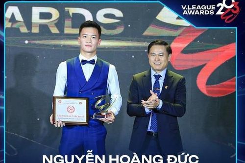 Nguyễn Hoàng Đức được bầu Cầu thủ xuất sắc nhất mùa giải 2023