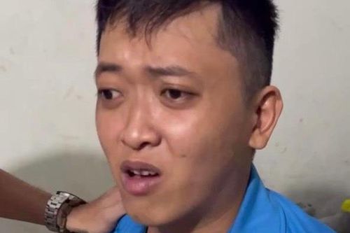 Giả dạng shipper xông vào nhà khống chế gia chủ để cướp tài sản
