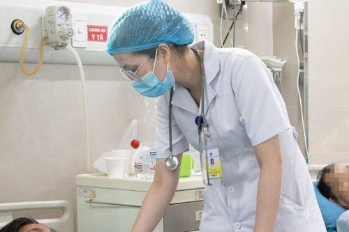 Tự chữa zona ở nhà bằng dầu, người phụ nữ nhập viện cấp cứu