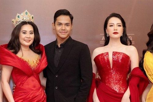 Á hậu Áo dài Kathy Hương đọ sắc dàn sao trên thảm đỏ
