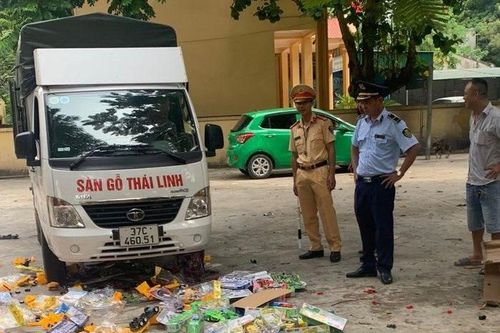 Tịch thu hàng trăm đồ chơi trẻ em không xuất xứ