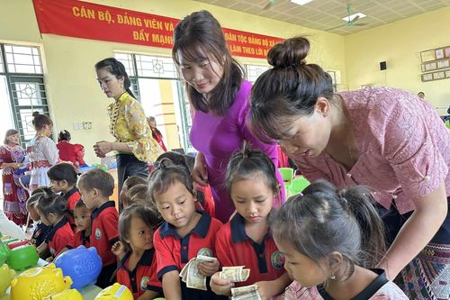 'Mổ lợn' góp hơn 1 tỷ đồng cho giáo dục vùng cao Nậm Pồ