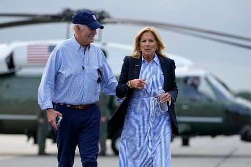 Đệ nhất Phu nhân Mỹ mắc Covid giữa tuần bận rộn của Tổng thống Biden