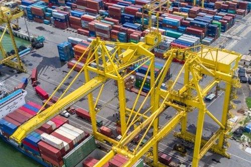 Xung đột Nga-Ukraine ảnh hưởng nặng nề tới tài trợ thương mại toàn cầu
