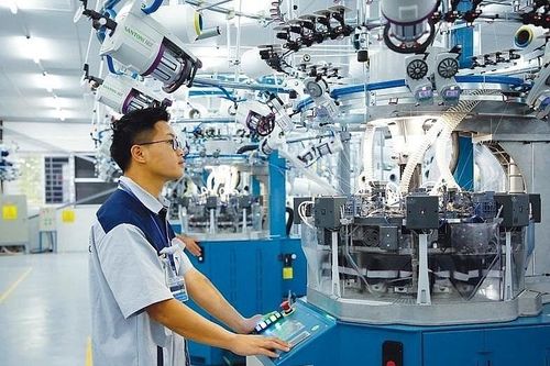 Trình Quốc hội nghị quyết về thuế thu nhập doanh nghiệp bổ sung