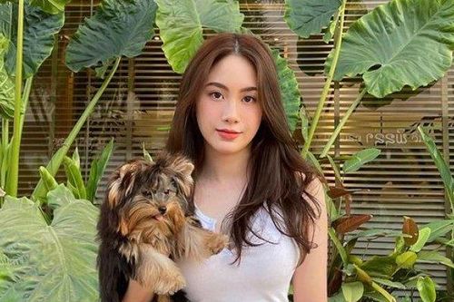 Mỹ nhân công khai tỏ tình Quang Linh Vlog, ngoài đời được khen là 'đệ nhất hot girl Lào'