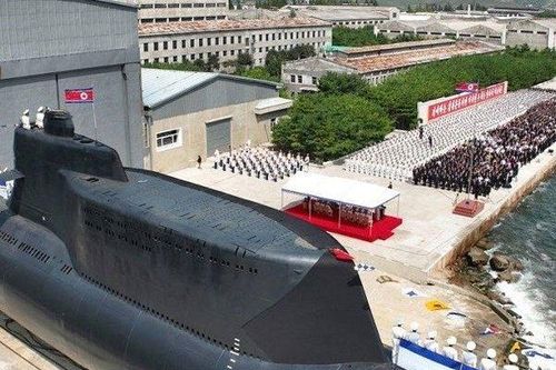 Triều Tiên tuyên bố đưa vào hoạt động 'tàu ngầm tấn công hạt nhân chiến thuật'