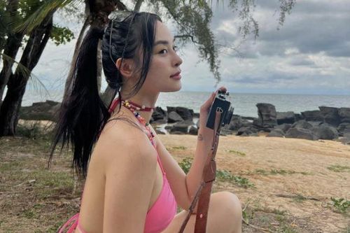 Loạt ảnh siêu nóng bỏng của nàng mẫu Việt được báo Thái gọi là 'Mai Davika phiên bản Việt'