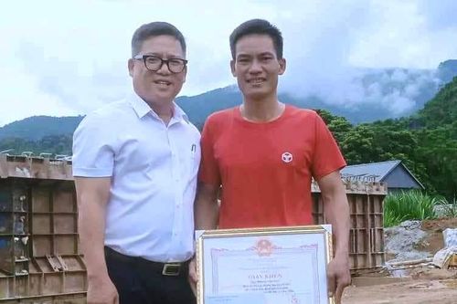 Thanh Hóa tặng Giấy khen cho công dân dũng cảm cứu 2 trẻ em khỏi bị đuối nước