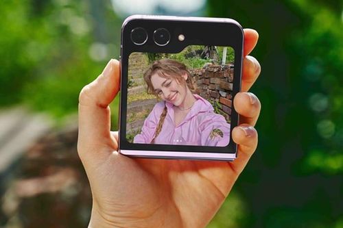 Galaxy Z5 Series: Trải nghiệm linh hoạt, không chỉ trong cách hiển thị thông báo