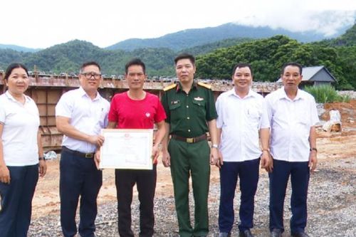 Thanh Hóa: Biểu dương công dân dũng cảm cứu 2 cháu đuối nước giữa dòng nước xiết
