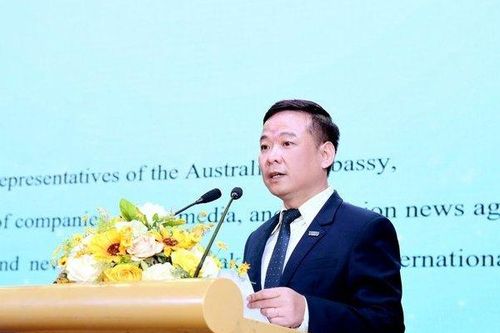'Hãy học khi người khác ngủ, lao động khi người khác lười nhác'