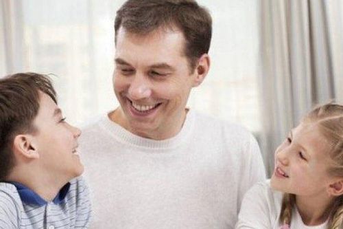 Cha mẹ cần làm gì để kiềm chế được tính nóng nảy và tạo kỷ luật cho con mình?
