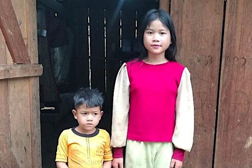 4 cháu bé mồ côi mong được đến trường