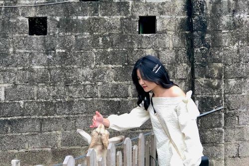 Nữ sinh người Dao vươn lên giành học bổng Vallet